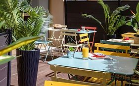 Ibis Cannes Plage La Bocca